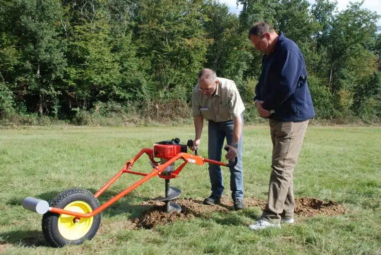 GT Garden : pourquoi choisir cette tarière thermique ?